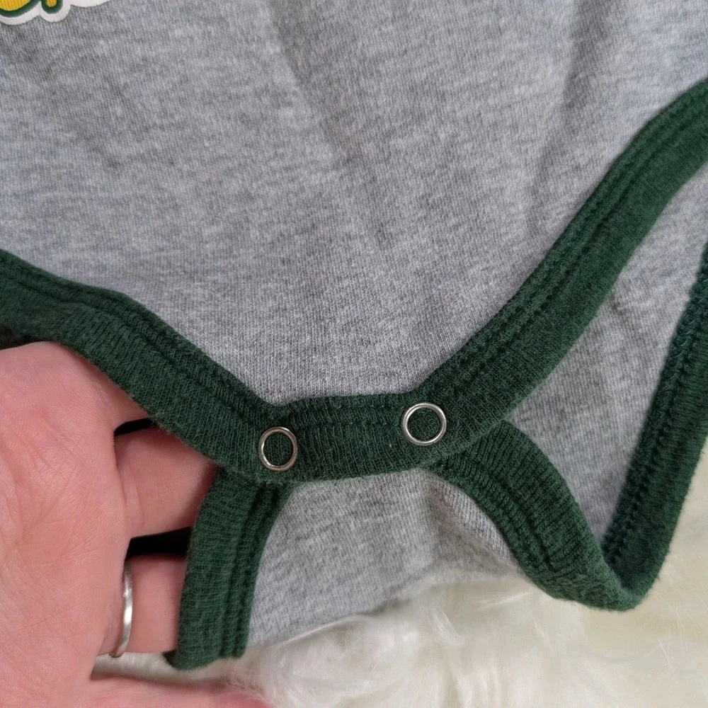 Pro Edge Oregon‎ Ducks Bodysuit UO Go Ducks! Gray Green Baby 3-6 Months